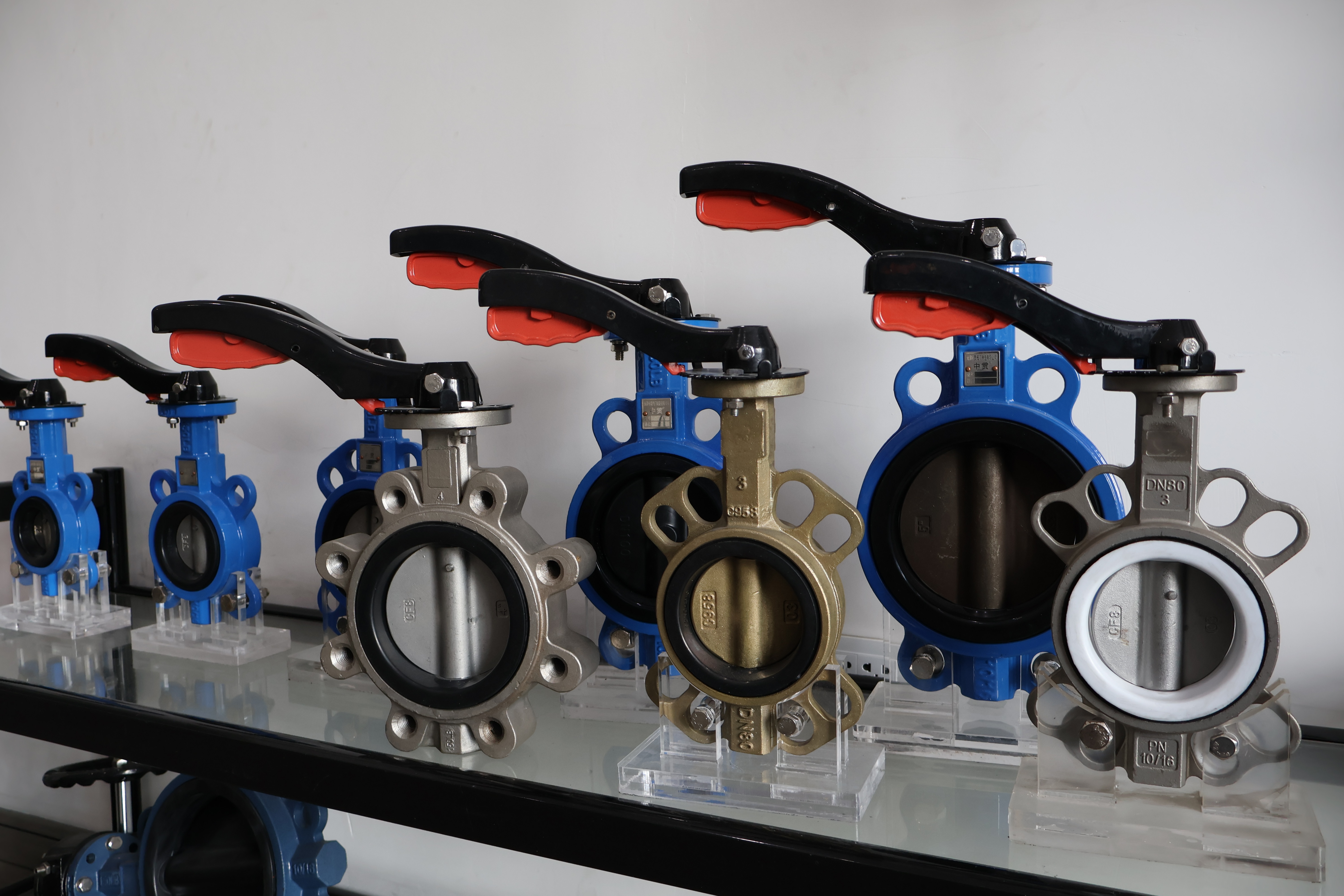 Sampeyan kudu ngerti nalika tuku katup: aja mbuwang dhuwit ing peteng!